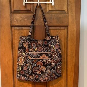 Vera Bradley Curvy Tote in retired Kensington pattern